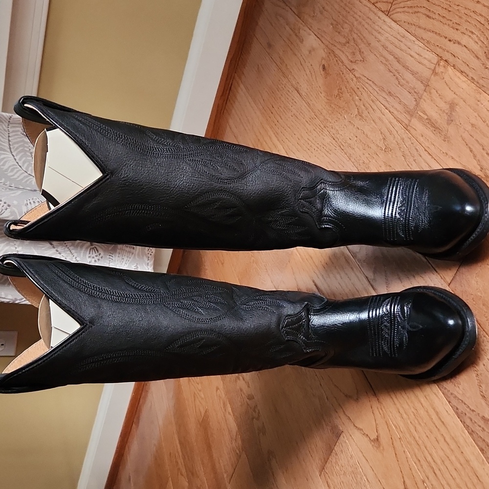 Idyllwind Black Leather Heeled Boots Size 6B